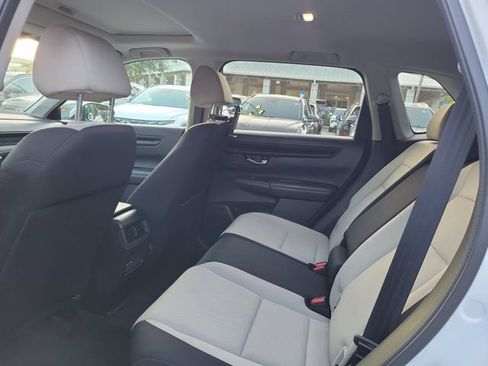 Used 2025 Honda CR-V EX image 8