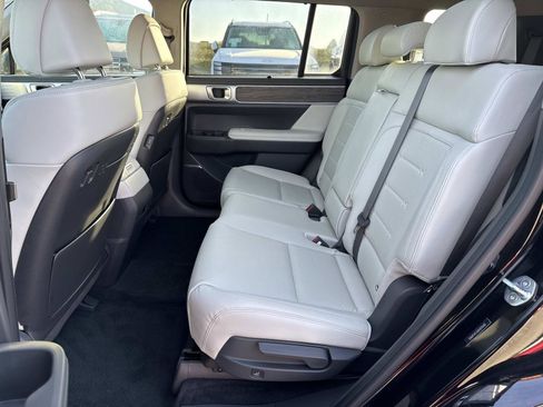 Used 2024 Hyundai Santa Fe Limited image 22