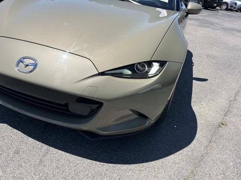 Used 2024 MAZDA MX-5 Miata Grand Touring w/ Weather Package RWD image 11