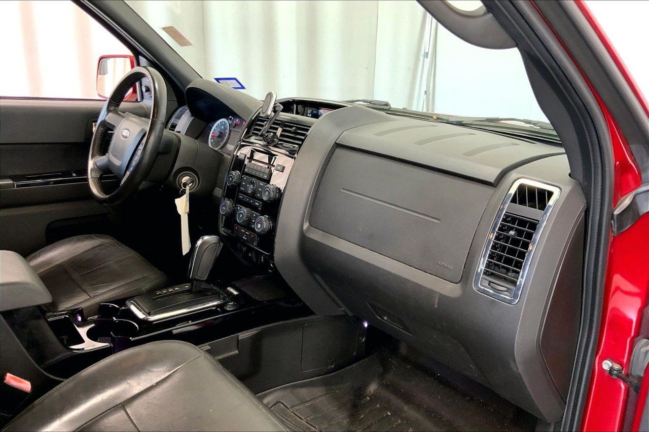 Used 2012 Ford Escape Limited FWD image 28