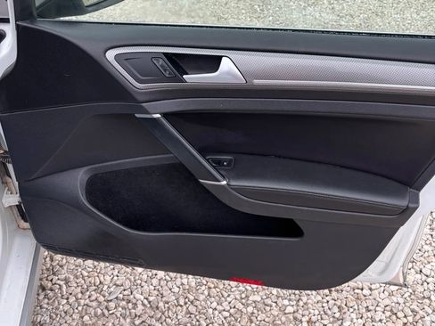 Used 2017 Volkswagen Golf Alltrack SEL image 19