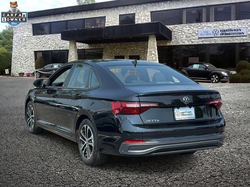 Used 2023 Volkswagen Jetta Sport FWD image 7