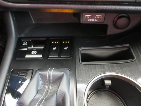 Used 2022 Lexus RX 350 AWD w/ 3500 lbs Tow Prep Package image 43