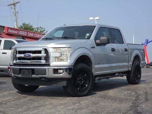 Used 2017 Ford F150 XLT AWD/4WD image 2