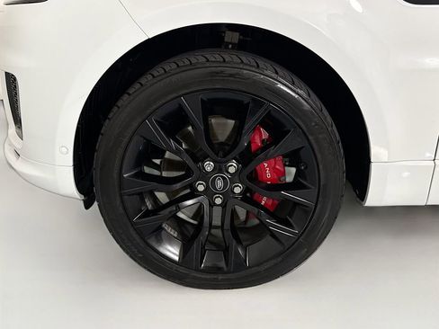 Used 2021 Land Rover Range Rover Sport HST AWD/4WD image 30
