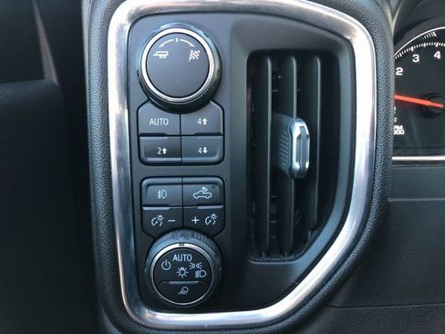 Used 2019 Chevrolet Silverado 1500 LTZ image 11