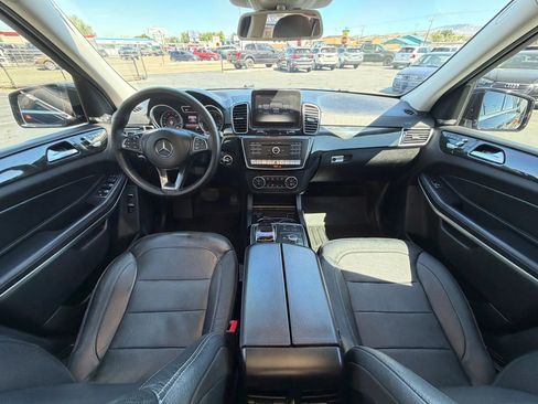 Used 2017 Mercedes-Benz GLS 550 4MATIC image 22
