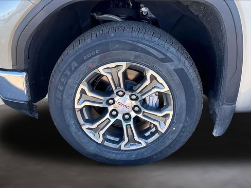 Used 2025 GMC Sierra 1500 SLT image 35