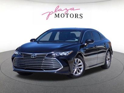 Used 2021 Toyota Avalon XLE w/ Moonroof Package
