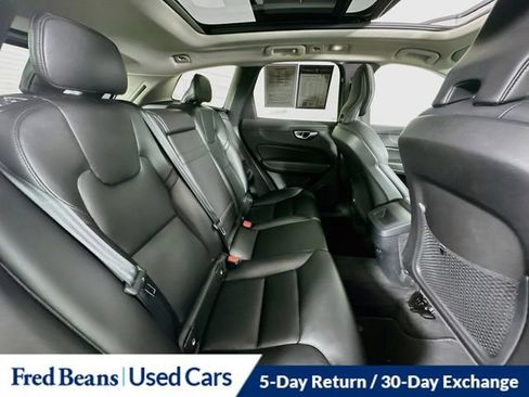 Used 2023 Volvo XC60 B5 Core AWD/4WD image 33