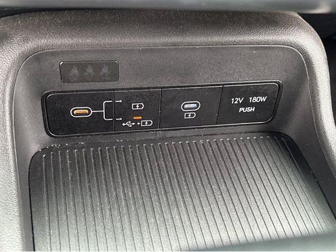 Used 2024 Hyundai Kona SEL AWD/4WD image 29