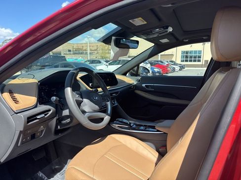 Used 2021 Hyundai Sonata Limited image 6