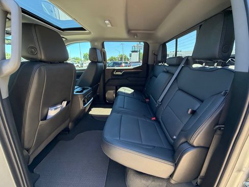 Used 2024 GMC Sierra 1500 Denali w/ Denali Reserve Package AWD/4WD image 5