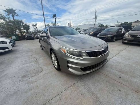 Used 2016 Kia Optima LX w/ Option Group 014 FWD image 2