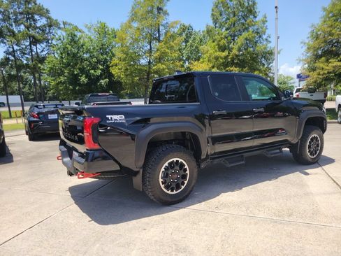 Used 2024 Toyota Tacoma TRD Off-Road w/ TRD Off Road Premium Package AWD/4WD image 7