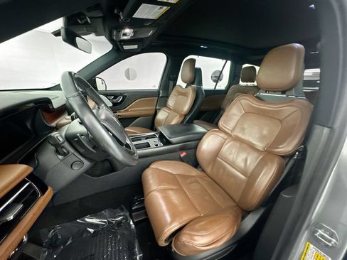 Used 2022 Lincoln Aviator Reserve w/ Equipment Group 201A RWD image 20