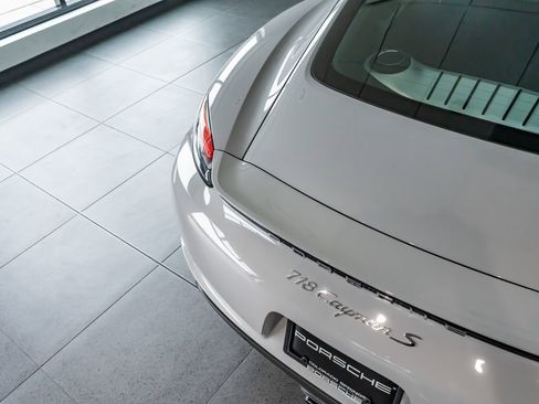 Certified 2020 Porsche 718 Cayman S image 27