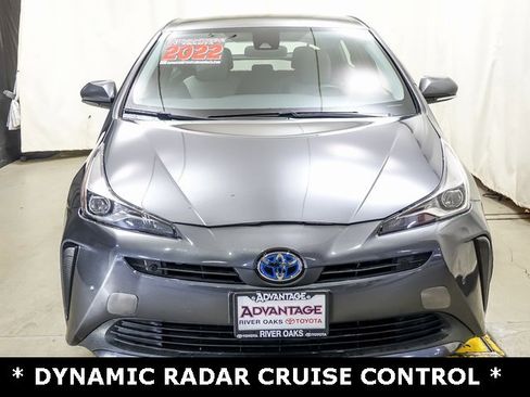 Certified 2022 Toyota Prius LE image 3
