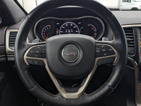 Used 2017 Jeep Grand Cherokee Limited image 28