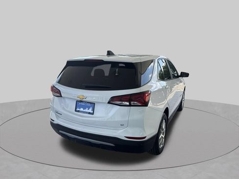 Used 2024 Chevrolet Equinox LT FWD image 8