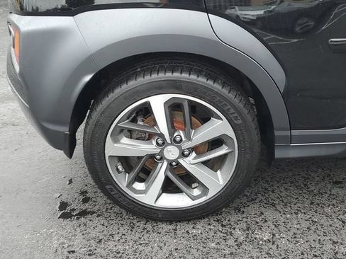 Used 2019 Hyundai Kona Limited AWD/4WD image 5