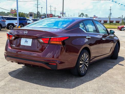 Used 2025 Nissan Altima 2.5 SV FWD image 20