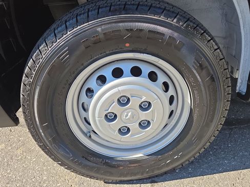 New 2025 RAM ProMaster 2500 image 24