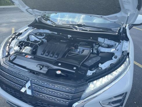 Used 2022 Mitsubishi Eclipse Cross SE FWD image 30