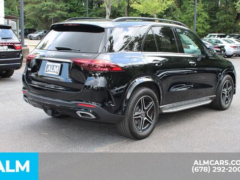 Used 2025 Mercedes-Benz GLE 450e 4MATIC w/ AMG Line Exterior image 5