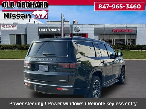 Used 2024 Jeep Wagoneer Series II w/ Flexible Seating Group AWD/4WD image 6