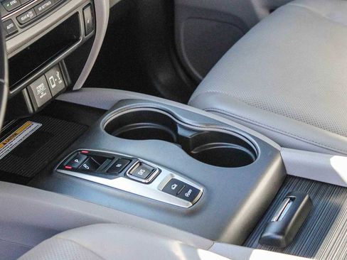 Certified 2022 Honda Ridgeline RTL-E image 18