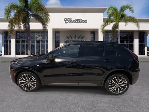 Certified 2024 Cadillac XT4 Sport FWD image 8