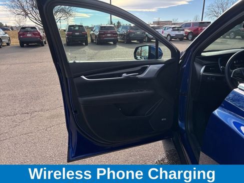 Used 2025 Cadillac XT5 Premium Luxury image 11