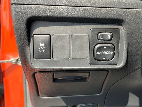 Used 2013 Toyota Corolla S Special Edition FWD image 18