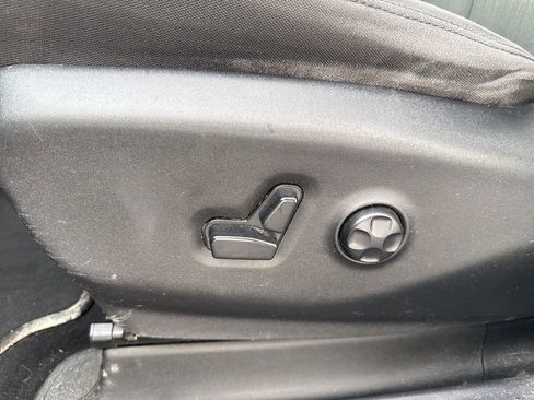 Used 2019 Chrysler Pacifica Touring Plus w/ S Appearance Package image 7