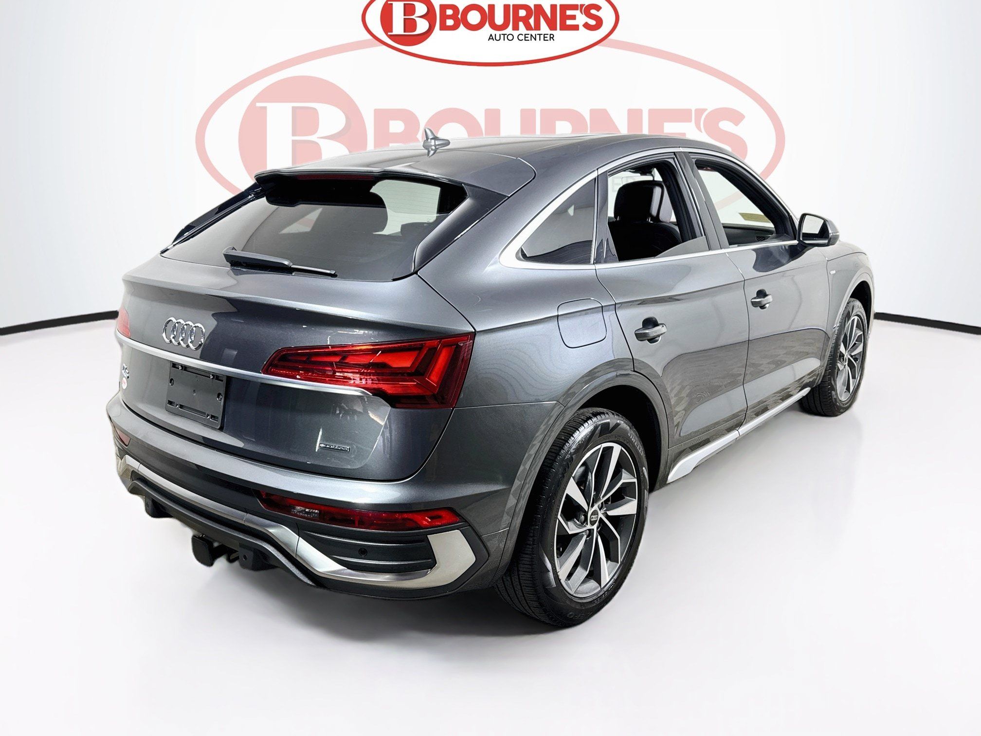 Used 2023 Audi Q5 2.0T Premium Plus w/ Premium Plus Package AWD/4WD image 11