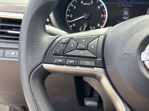 Certified 2024 Nissan Altima 2.5 SV FWD image 30