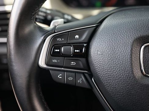 Used 2018 Honda Accord Touring image 29