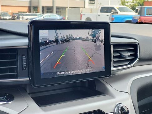 Certified 2023 Ford Explorer XLT w/ Equipment Group 202A image 20