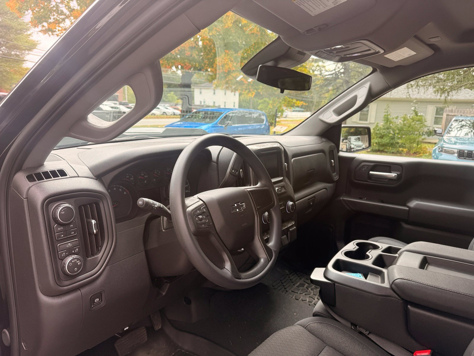 Used 2026 Chevrolet Silverado 1500 Custom Trail Boss AWD/4WD image 10