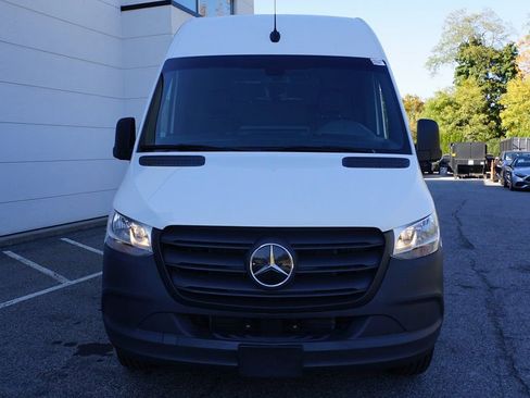 New 2024 Mercedes-Benz eSprinter 170 Cargo image 2