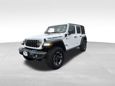 Used 2025 Jeep Wrangler Unlimited Rubicon 4xe w/ Convenience Group image 2