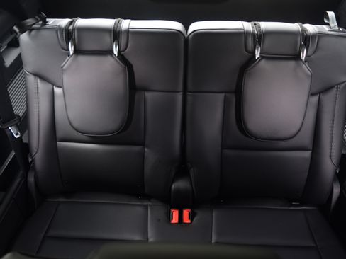 Used 2023 Ford Explorer XLT w/ Equipment Group 202A image 18