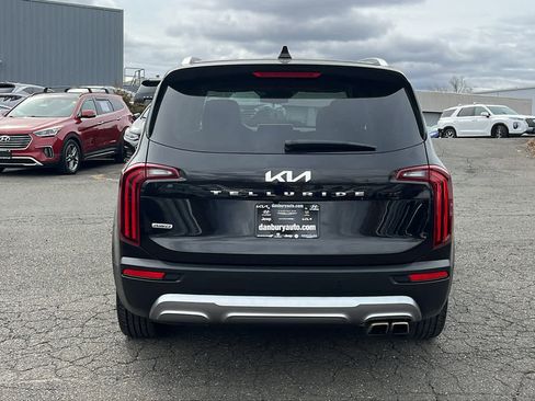 Used 2022 Kia Telluride EX w/ EX Premium Package image 5