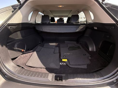 Used 2021 Toyota RAV4 Limited image 26