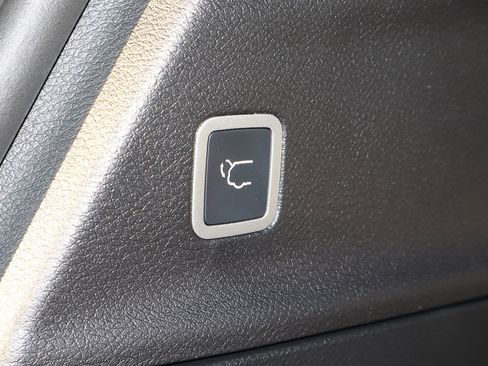 New 2026 Chrysler Pacifica Select image 21