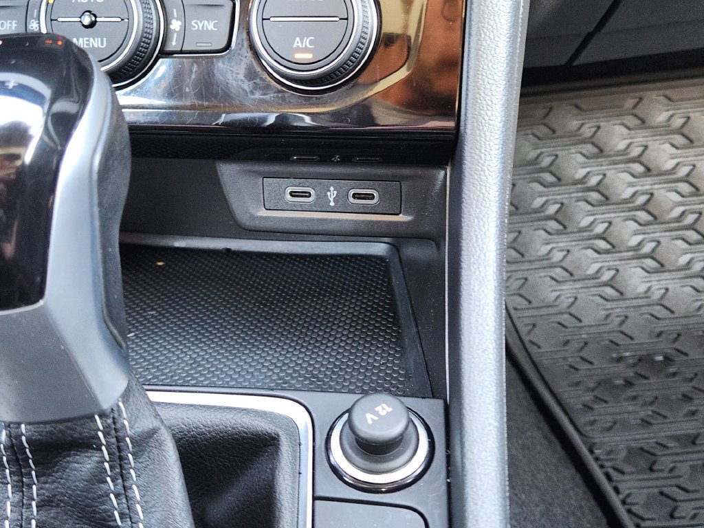 Used 2023 Volkswagen Jetta SE FWD image 27