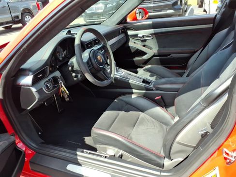 Used 2018 Porsche 911 GT3 image 10
