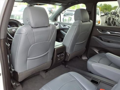 Used 2023 Buick Enclave Premium w/ Experience Buick Package FWD image 18