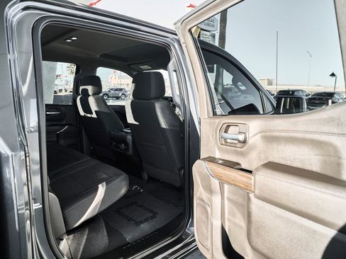 Used 2022 Chevrolet Silverado 1500 RST w/ Z71 Off-Road Package AWD/4WD image 10